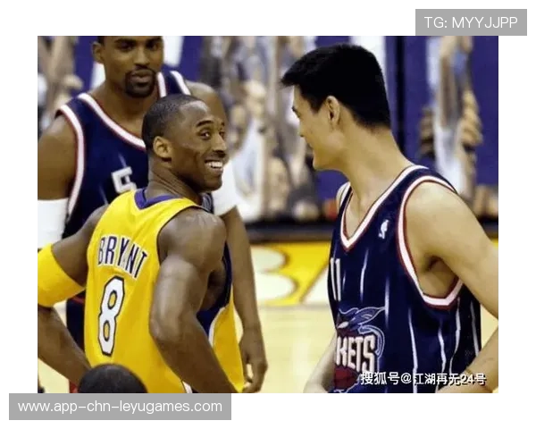 保罗低位脚步晃开防守，小抛投得手——从场上到日常的技巧启示