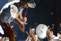 Leyu Sport登录入口-WWE摔角秀再掀热潮，引爆全球观众热情，wwe摔角赛事网